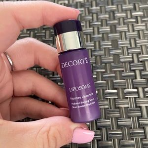 Decorte moisture liposome serum